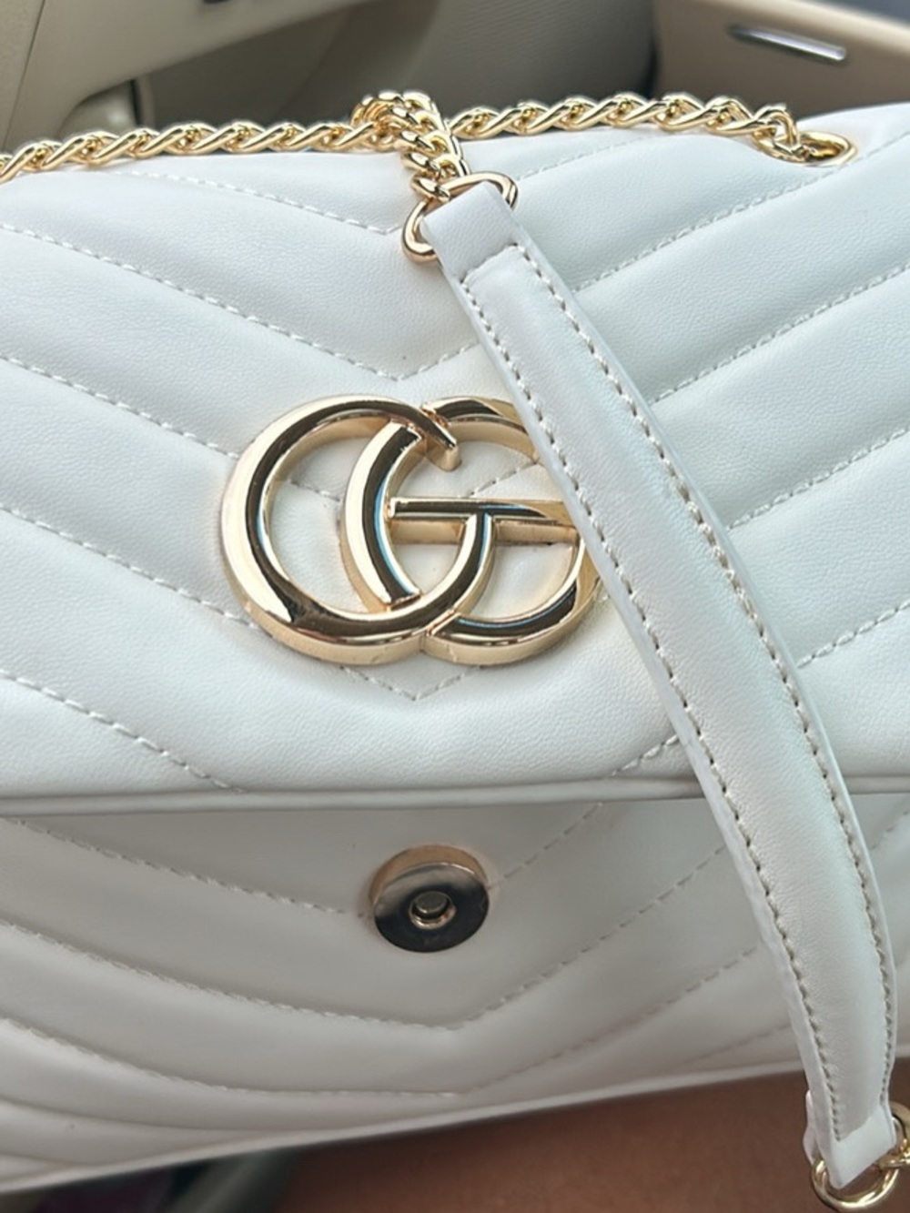 White Quilted Chain Shoulder Bag with Gold Double-G Accent